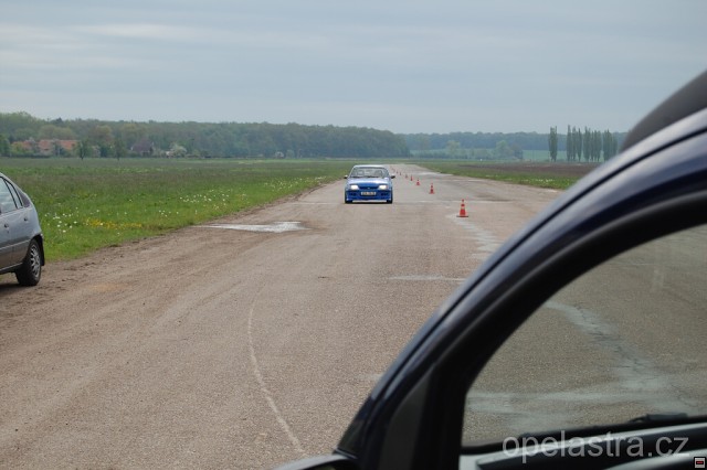 img00128.jpg